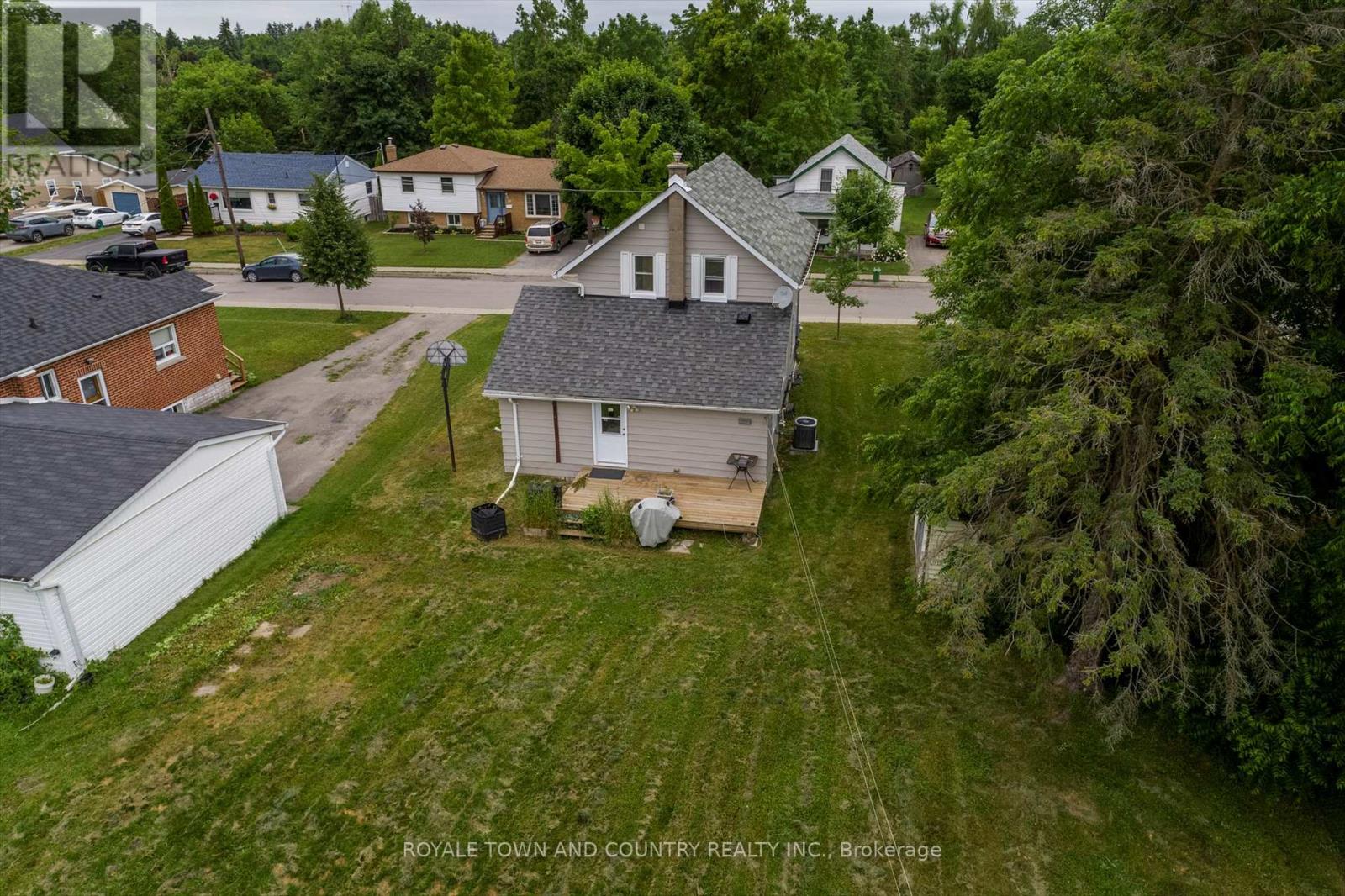 13 Bertie Street, Kawartha Lakes (Lindsay), Ontario  K9V 1N9 - Photo 36 - X12254325