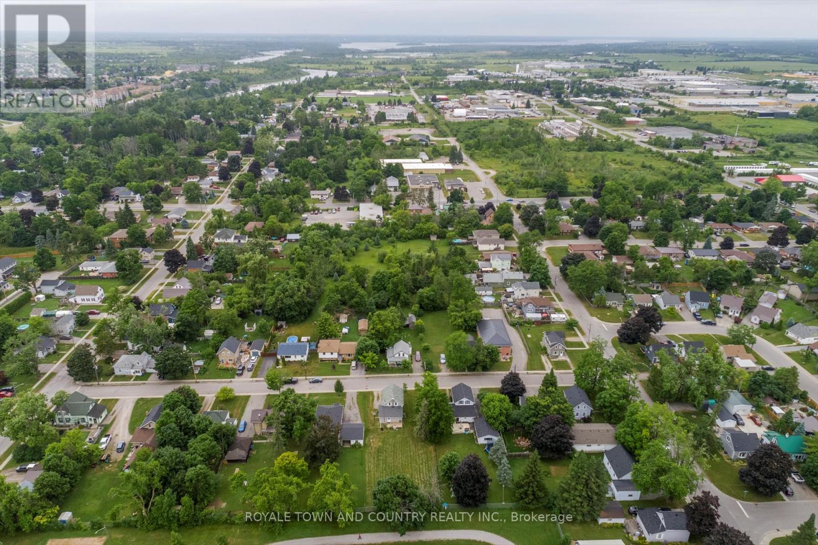 13 Bertie Street, Kawartha Lakes (Lindsay), Ontario  K9V 1N9 - Photo 46 - X12254325