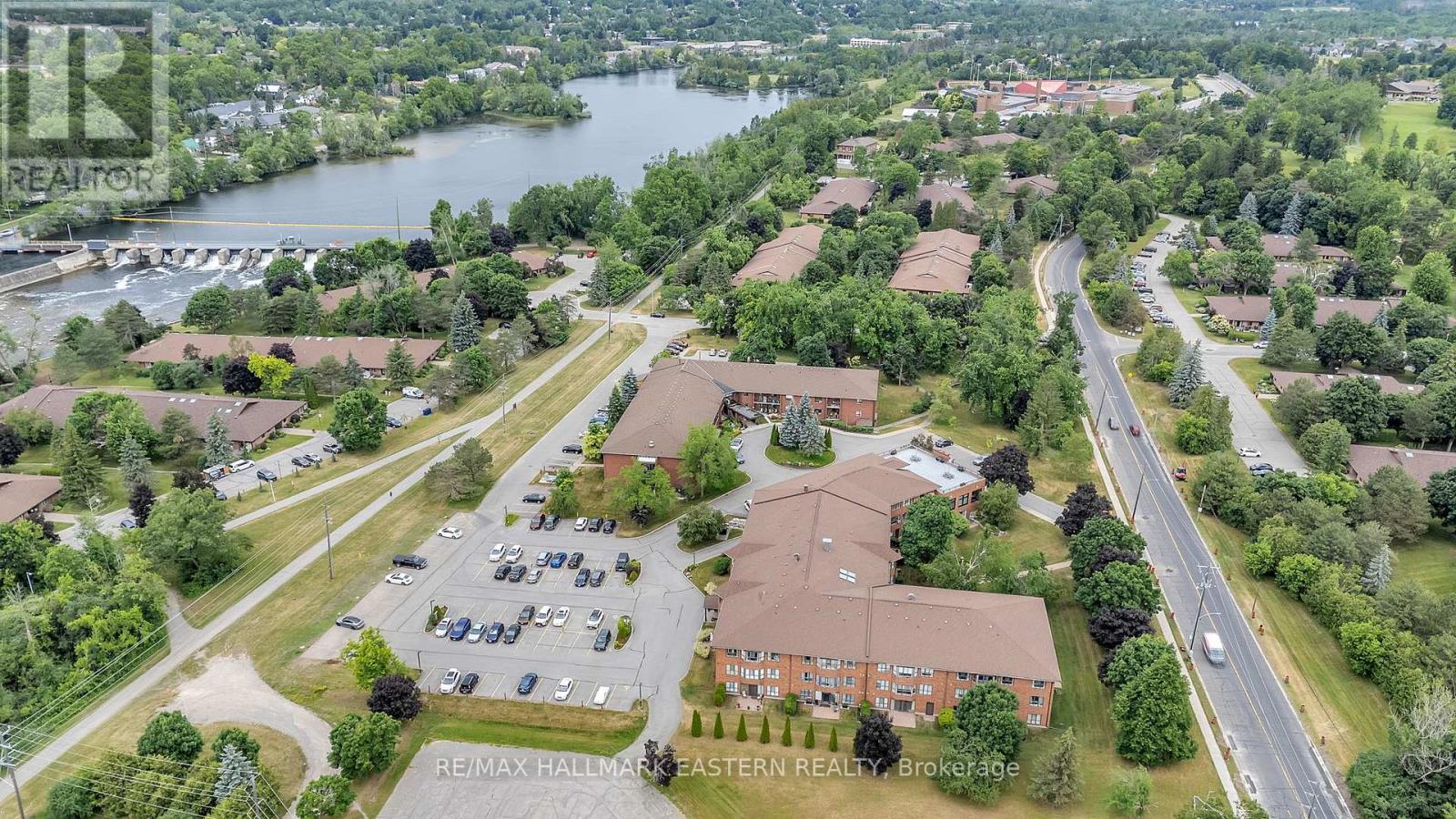 921 Armour Road, Peterborough East (North), Ontario  K9H 7K5 - Photo 4 - X12254534