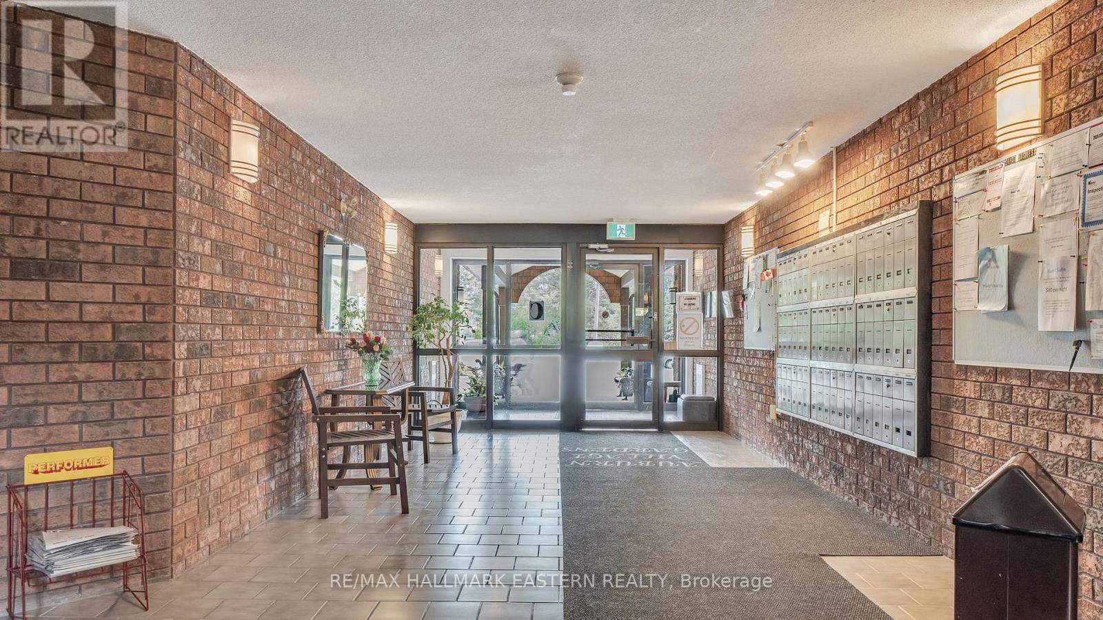 921 Armour Road, Peterborough East (North), Ontario  K9H 7K5 - Photo 8 - X12254534