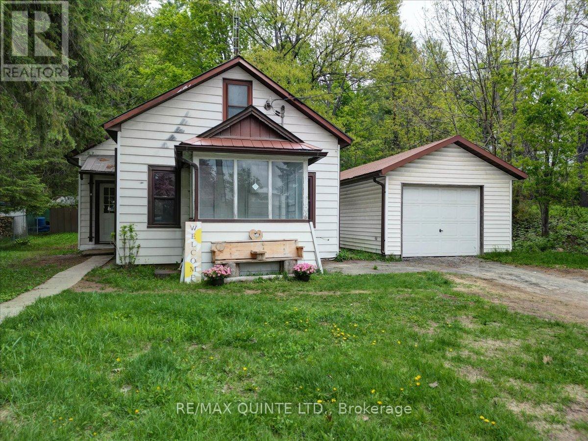 172 County Road 504 Road, North Kawartha, Ontario  K0L 1A0 - Photo 2 - X12255097