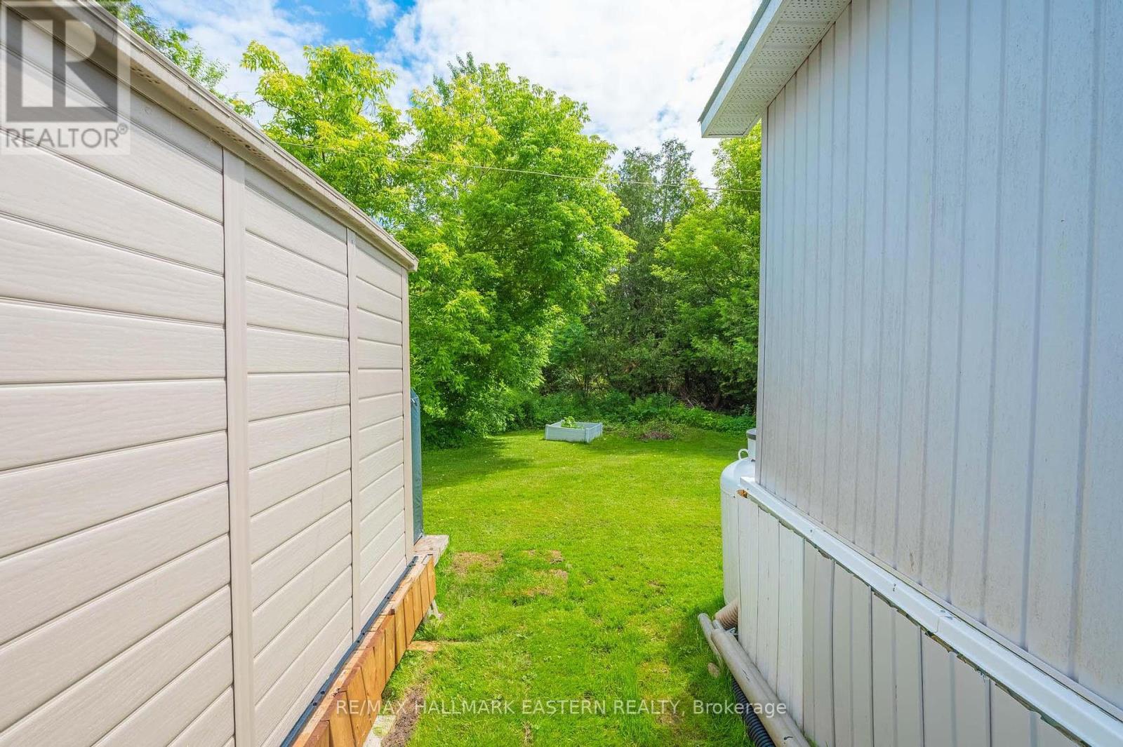 11 - 1093 County Rd 28, Otonabee-South Monaghan, Ontario  K9J 6Y3 - Photo 8 - X12255272