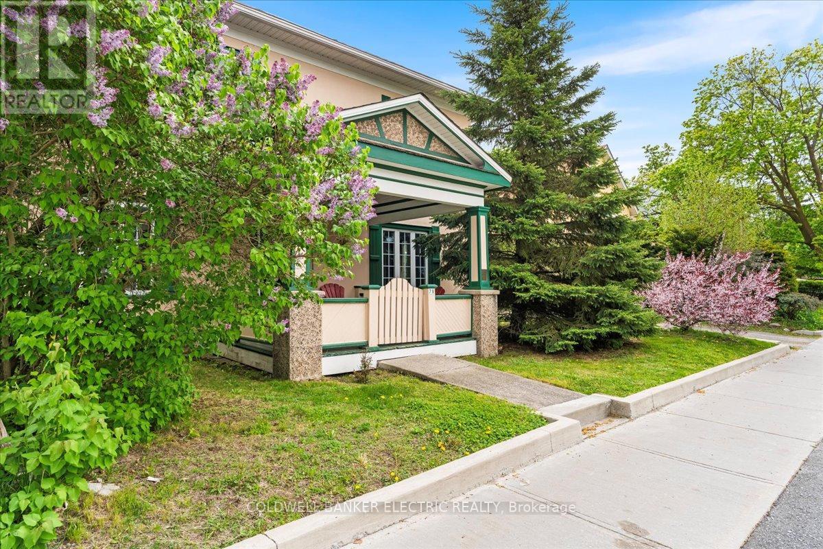 79 Doxsee Avenue N, Trent Hills (Campbellford), Ontario  K0L 1L0 - Photo 2 - X12255601