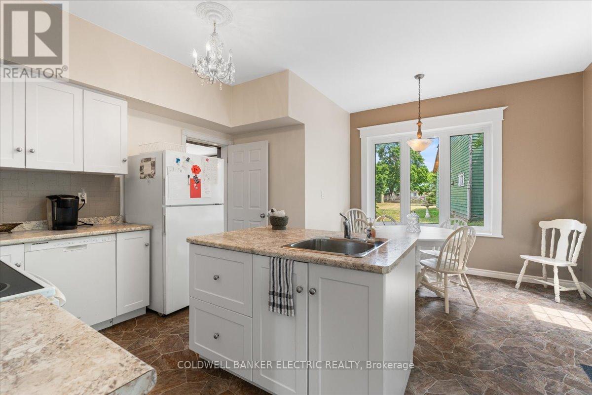 79 Doxsee Avenue N, Trent Hills (Campbellford), Ontario  K0L 1L0 - Photo 5 - X12255601