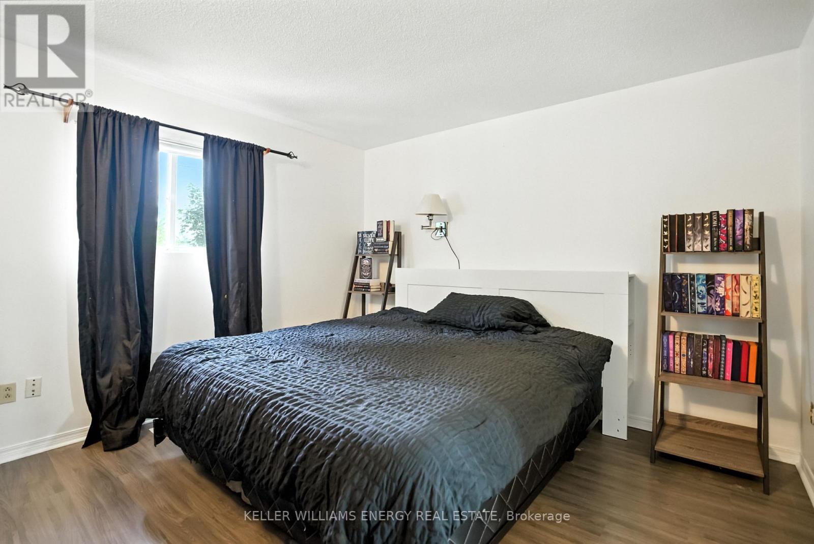 760 Hemlock Street, Peterborough North (South), Ontario  K9H 7P2 - Photo 10 - X12255963