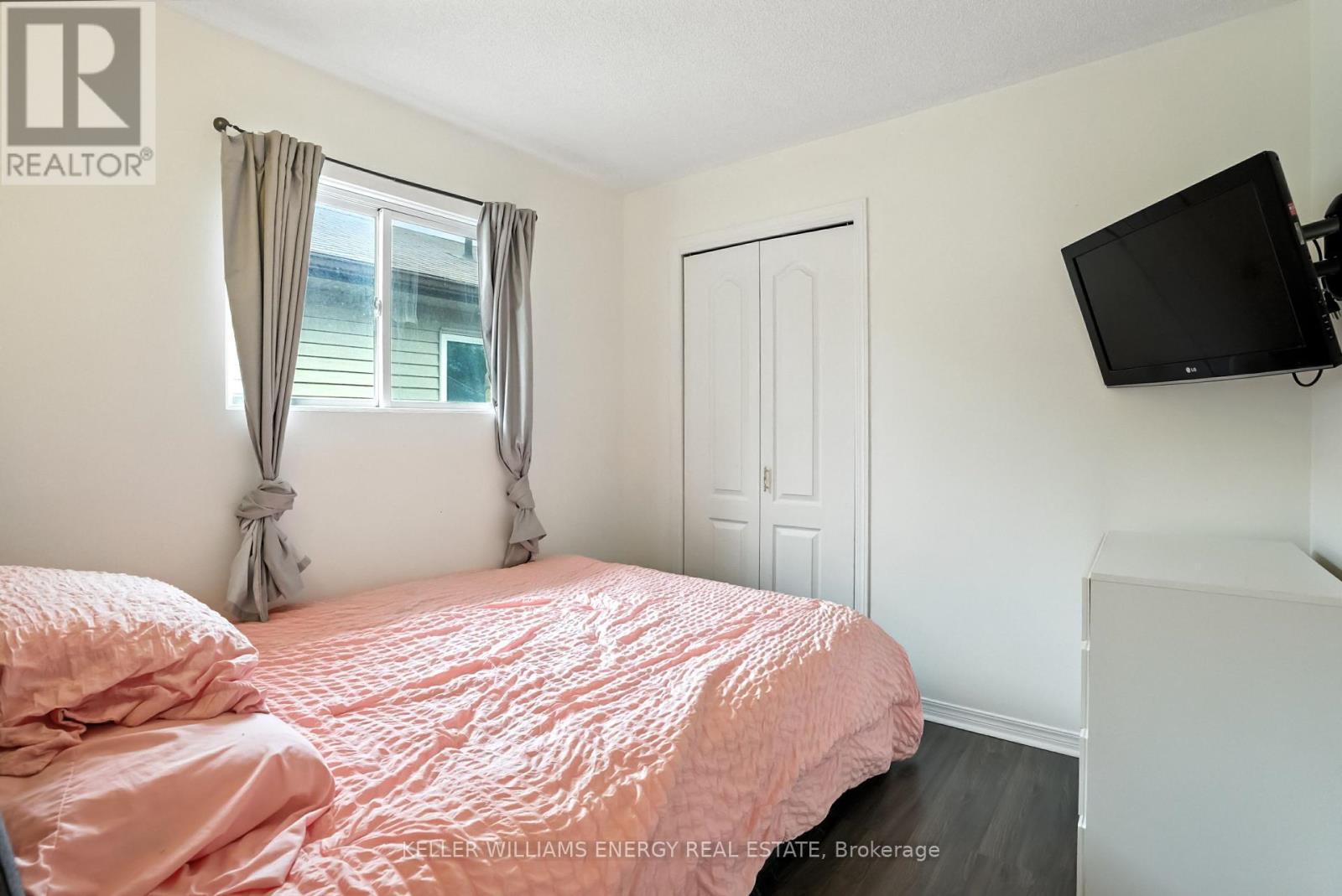 760 Hemlock Street, Peterborough North (South), Ontario  K9H 7P2 - Photo 12 - X12255963