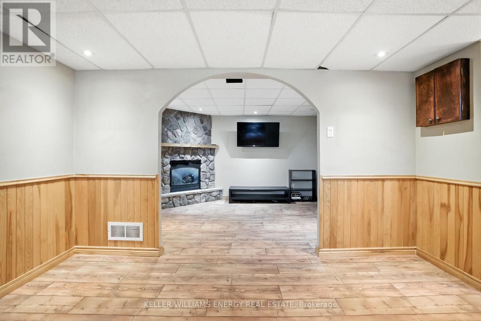 760 Hemlock Street, Peterborough North (South), Ontario  K9H 7P2 - Photo 16 - X12255963