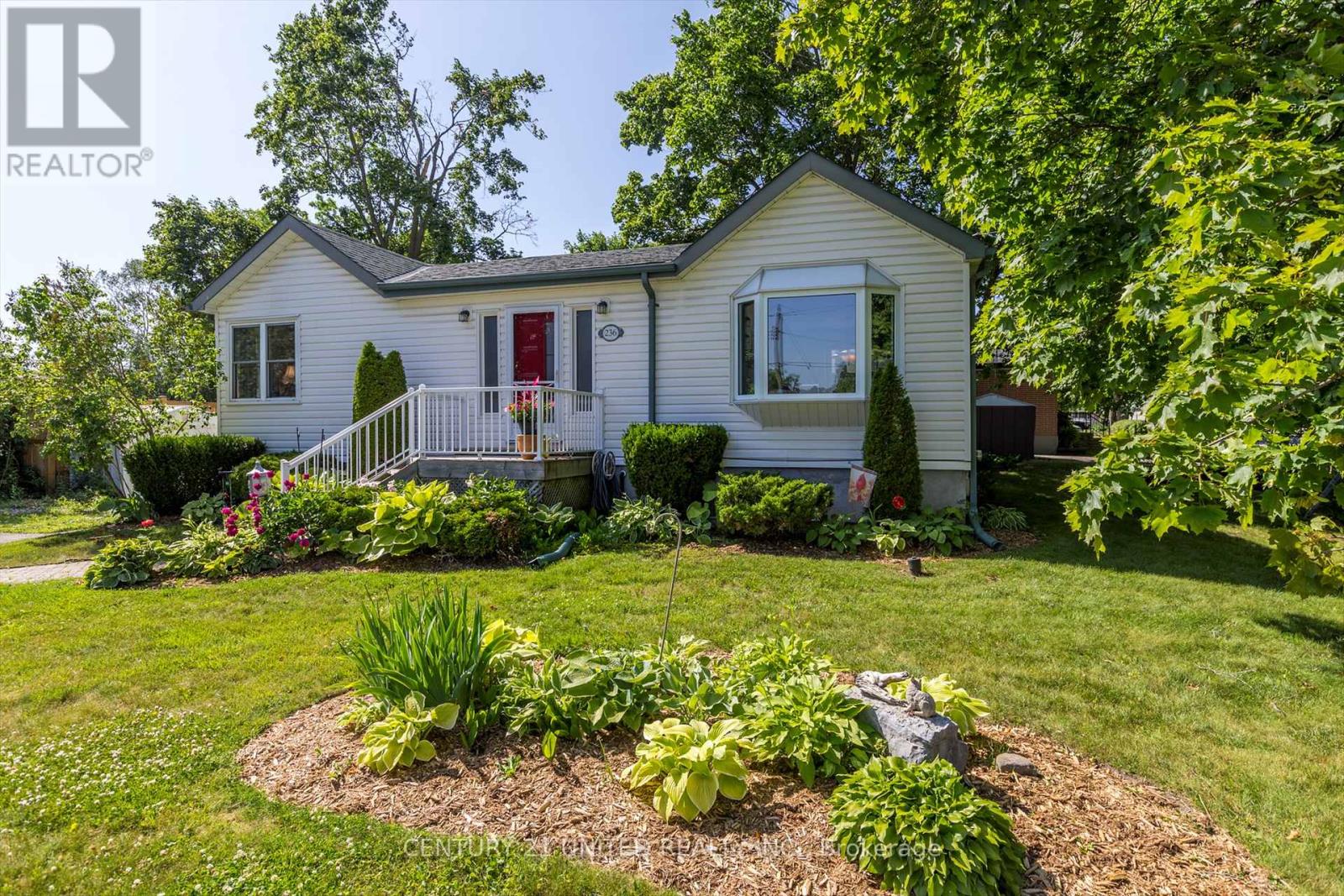 236 Lee Street, Peterborough North (South), Ontario  K9H 5P1 - Photo 1 - X12256031