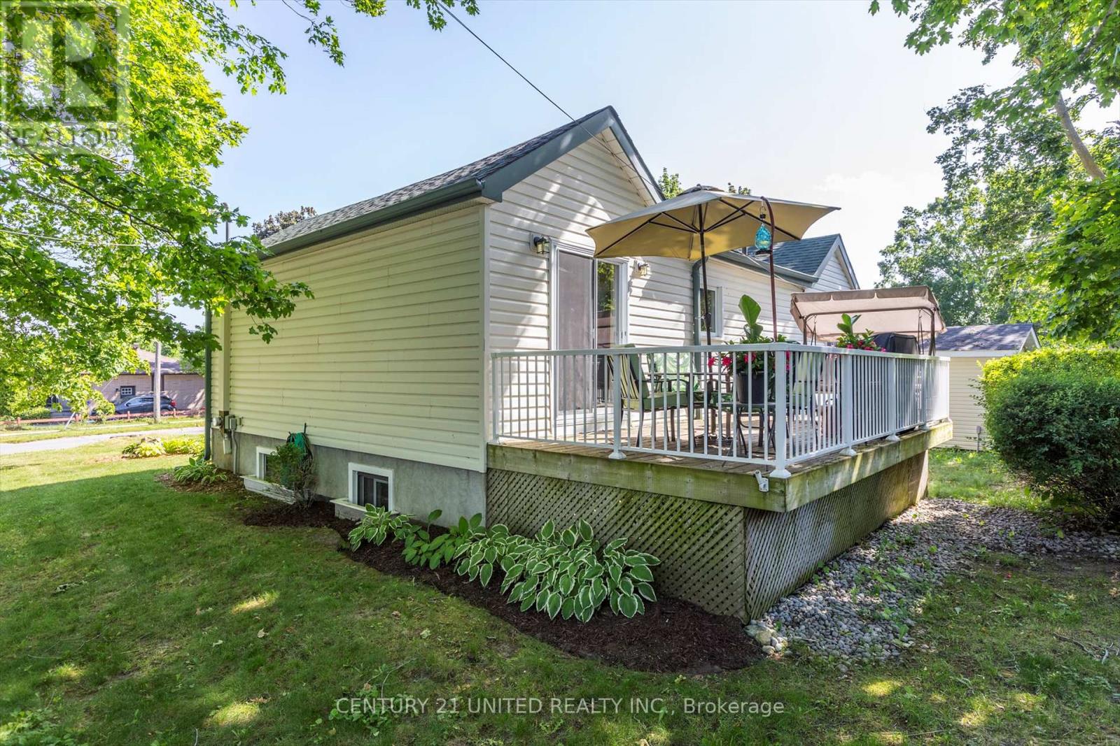 236 Lee Street, Peterborough North (South), Ontario  K9H 5P1 - Photo 26 - X12256031