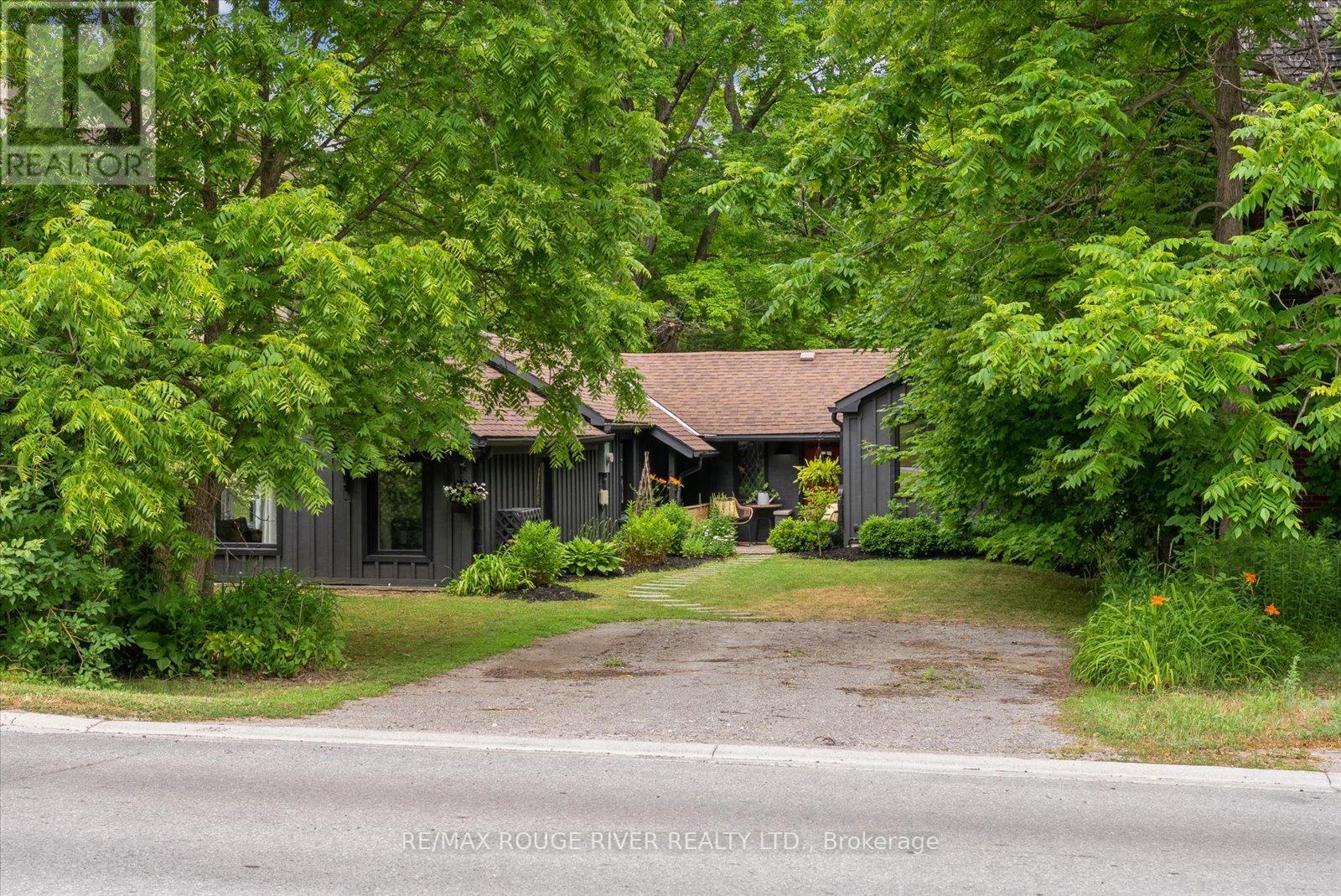 38 King Street W, Cavan Monaghan (Millbrook Village), Ontario  L0A 1G0 - Photo 1 - X12256088