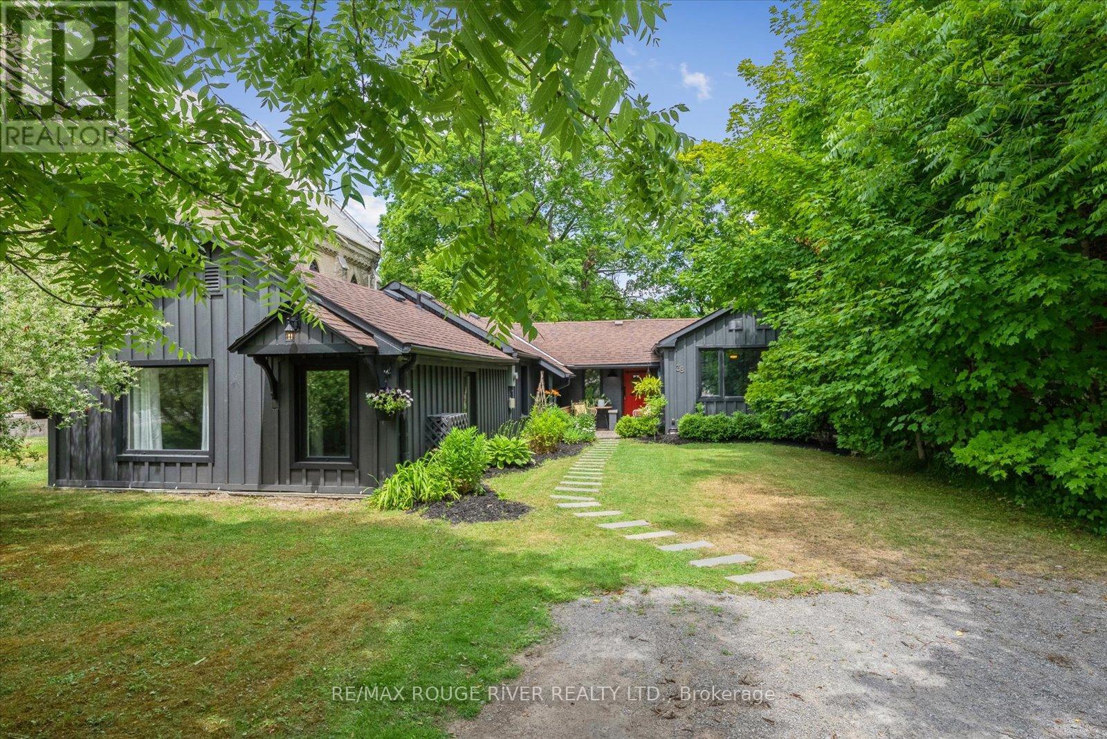 38 King Street W, Cavan Monaghan (Millbrook Village), Ontario  L0A 1G0 - Photo 2 - X12256088