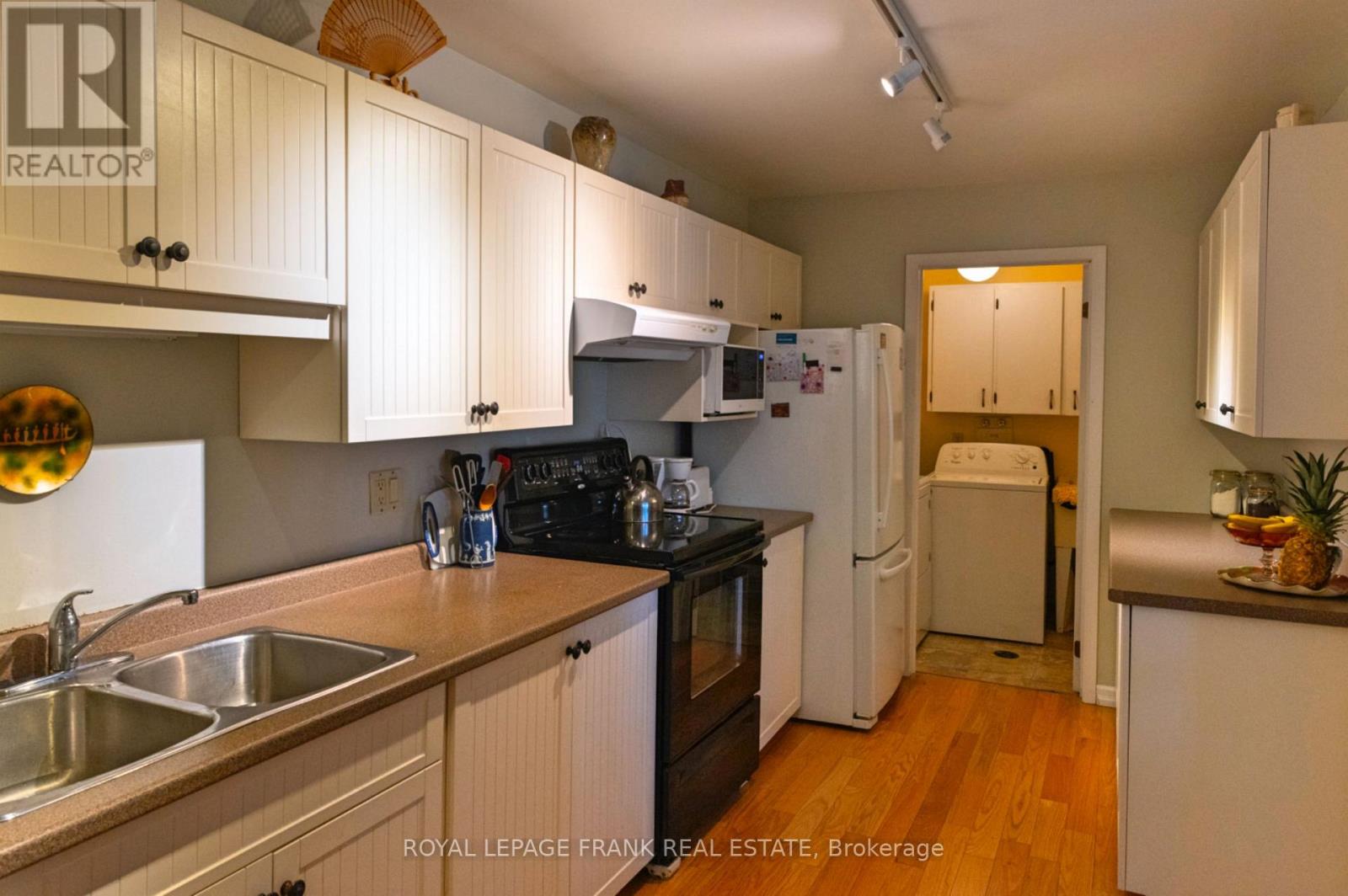 1 - 21 Paddock Wood, Peterborough East (North), Ontario  K9H 7H2 - Photo 6 - X12256290