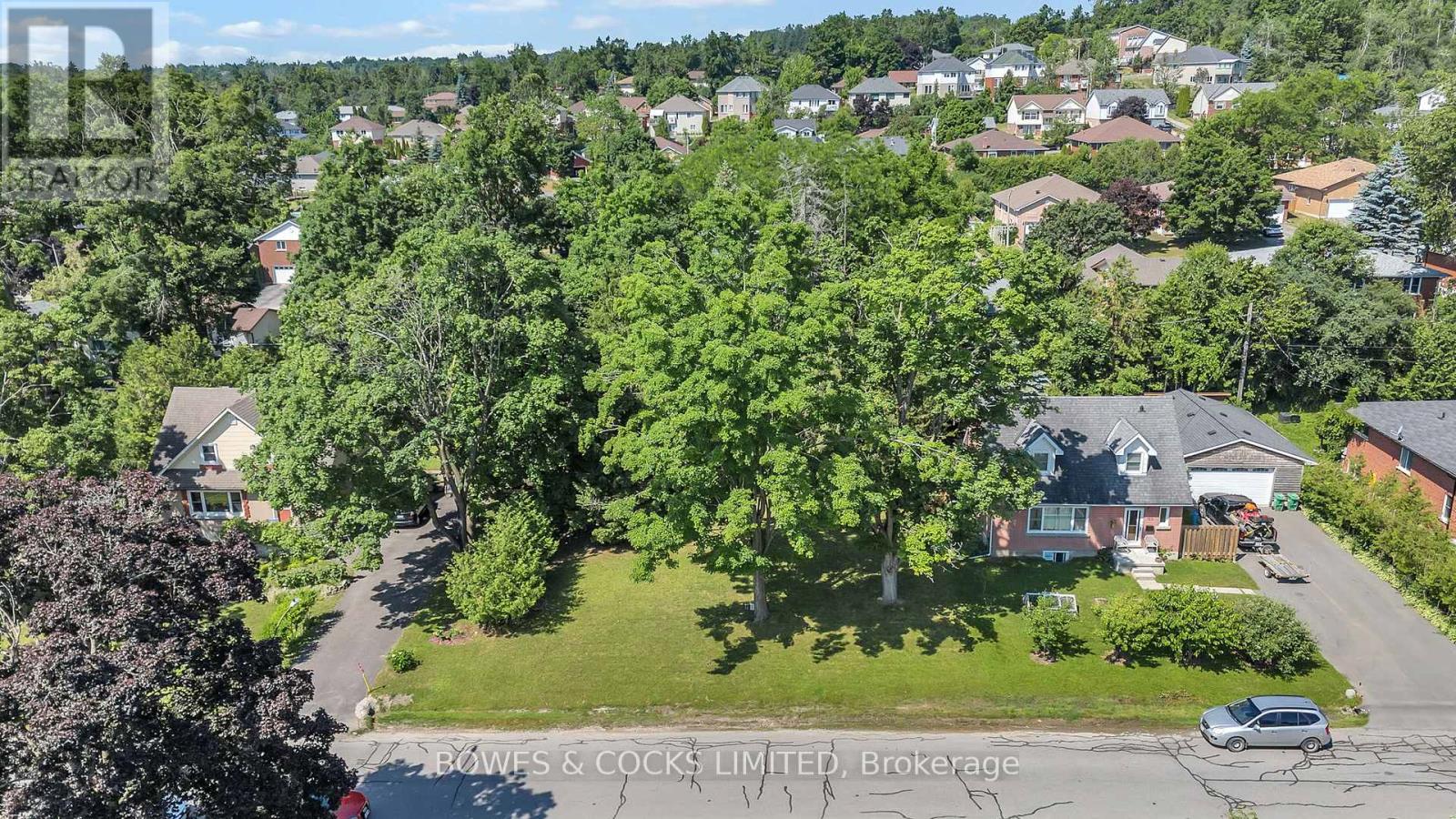 125 Greenhill Drive, Peterborough West (Central), Ontario  K9J 6E2 - Photo 10 - X12256393