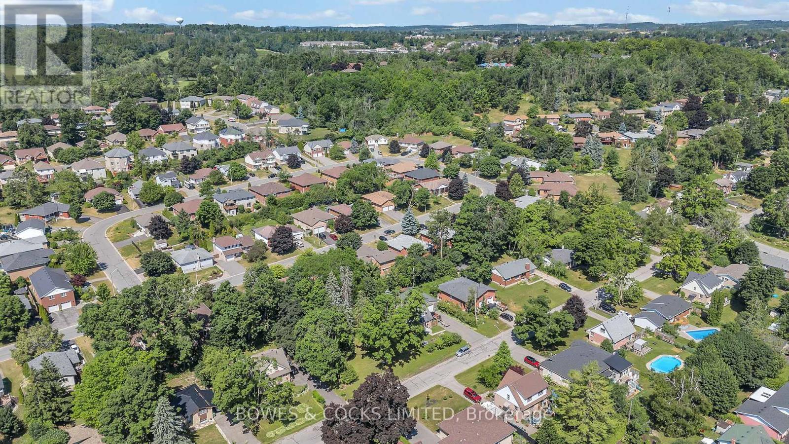 125 Greenhill Drive, Peterborough West (Central), Ontario  K9J 6E2 - Photo 3 - X12256393