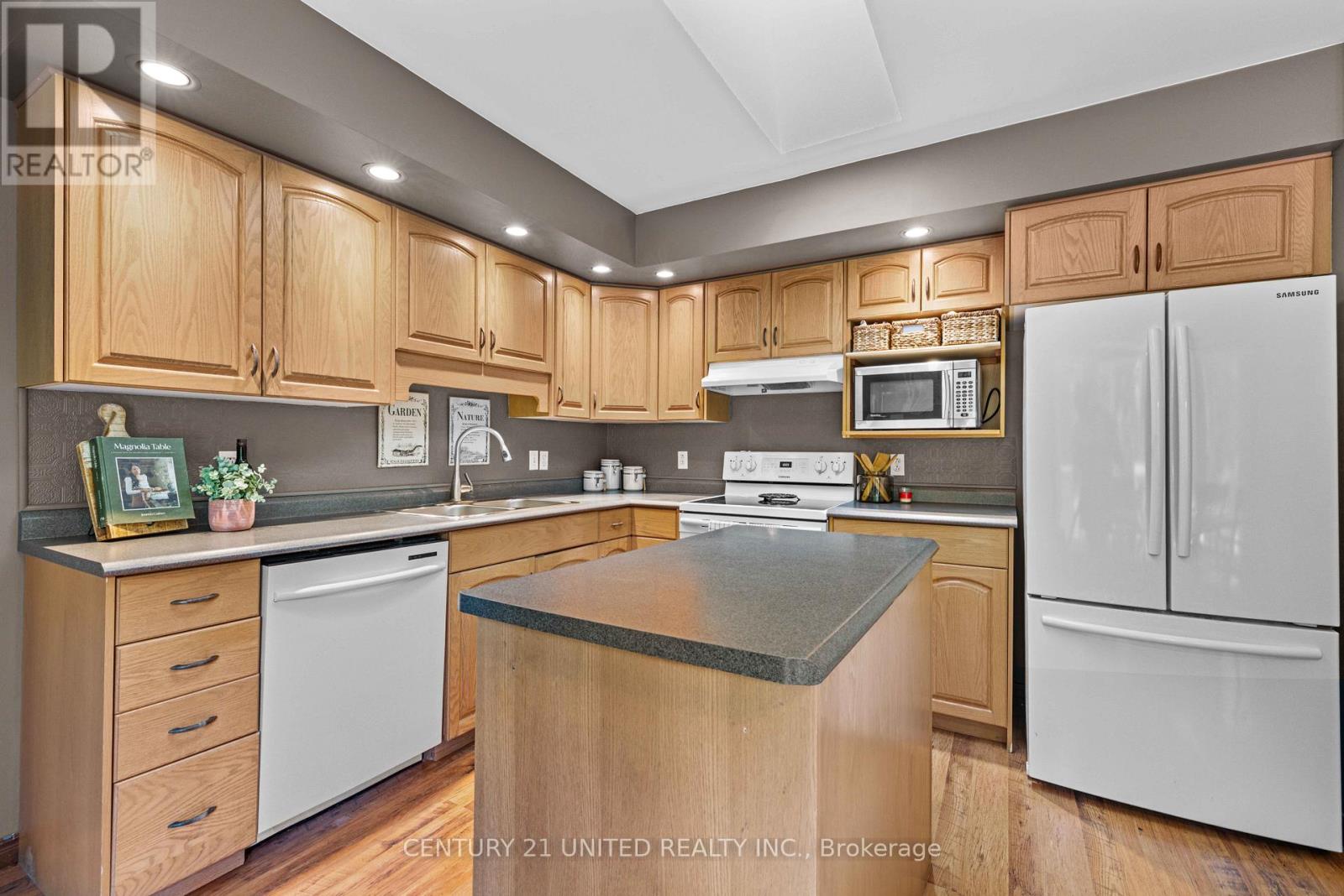 2021 Camp Line Road, Douro-Dummer, Ontario  K0L 2H0 - Photo 11 - X12256499