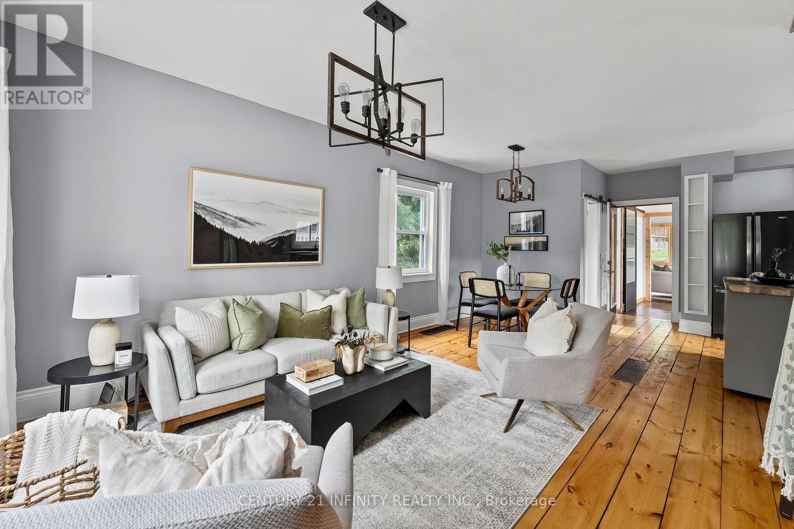 128 Glengarry Road, Kawartha Lakes (Manvers), Ontario  L0A 1A0 - Photo 10 - X12256721