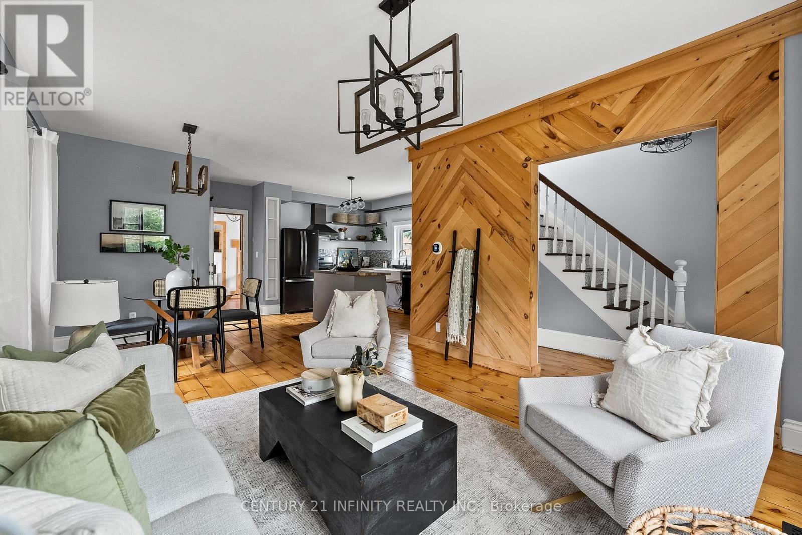 128 Glengarry Road, Kawartha Lakes (Manvers), Ontario  L0A 1A0 - Photo 11 - X12256721