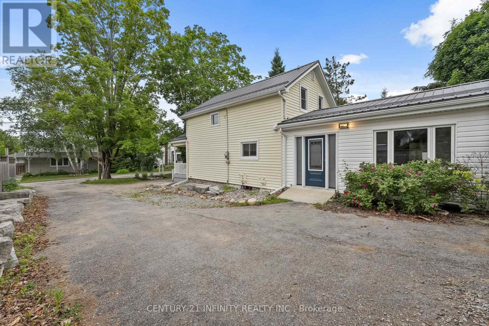 128 Glengarry Road, Kawartha Lakes (Manvers), Ontario  L0A 1A0 - Photo 35 - X12256721