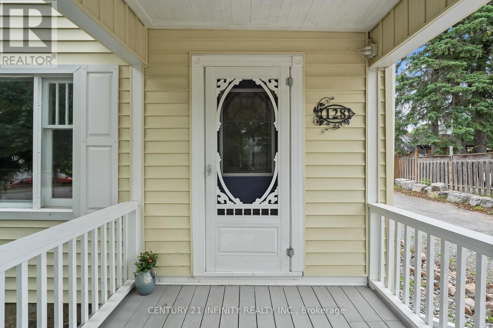 128 Glengarry Road, Kawartha Lakes (Manvers), Ontario  L0A 1A0 - Photo 5 - X12256721