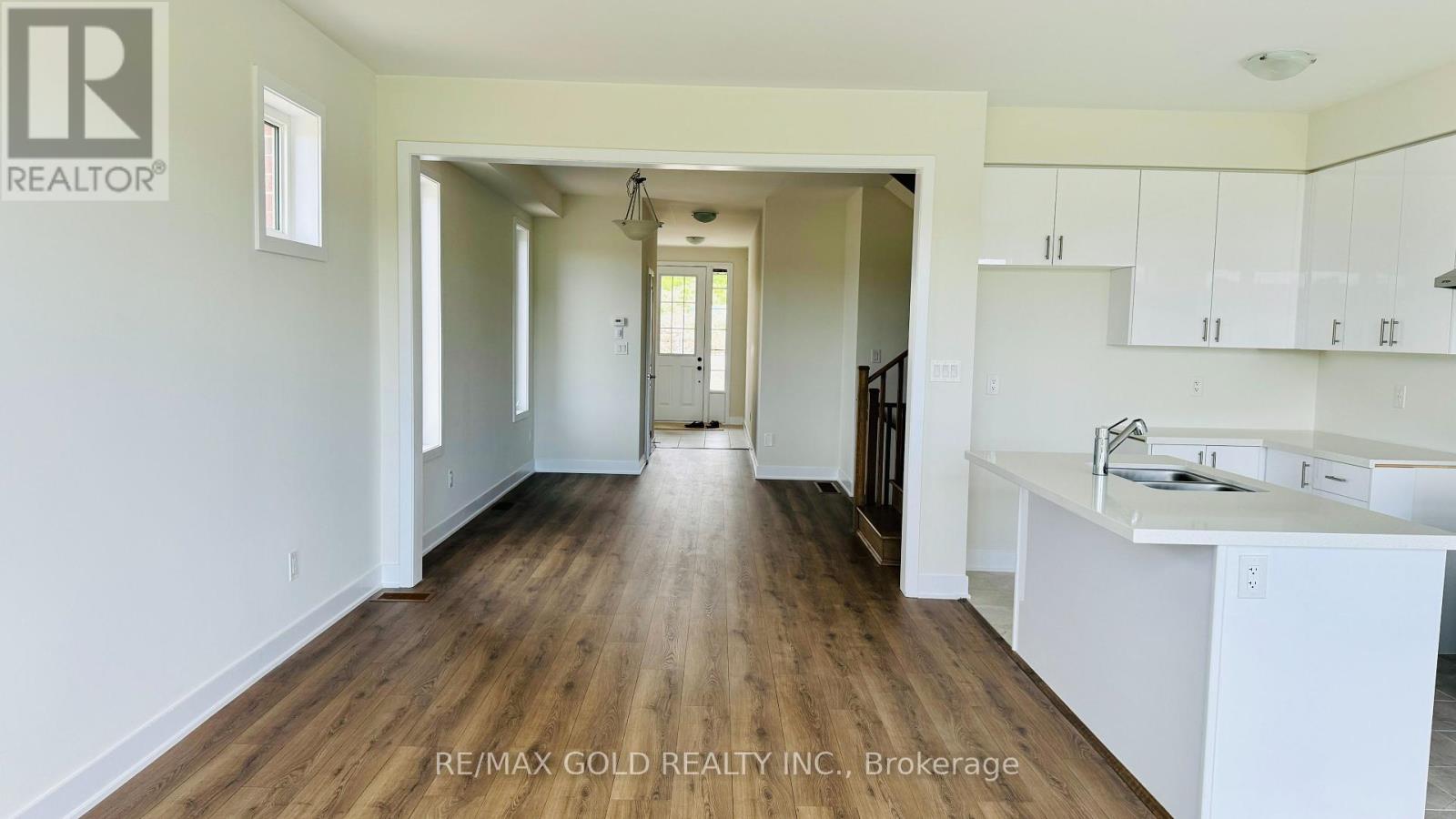 130 Pike Street, Peterborough North (North), Ontario  K9K 0J5 - Photo 3 - X12257084
