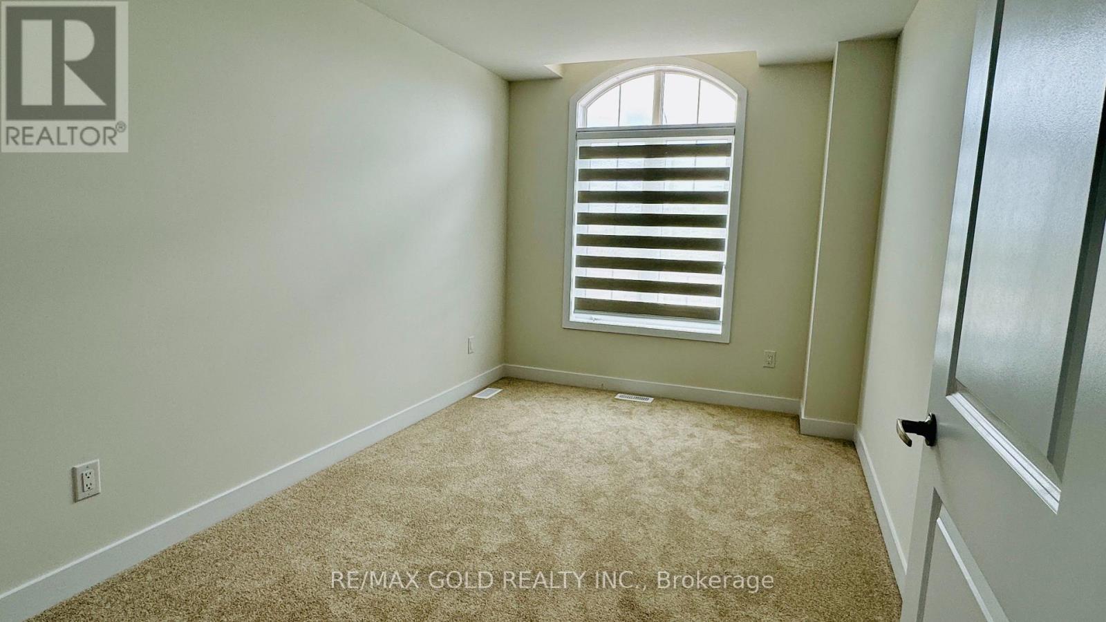 130 Pike Street, Peterborough North (North), Ontario  K9K 0J5 - Photo 7 - X12257084
