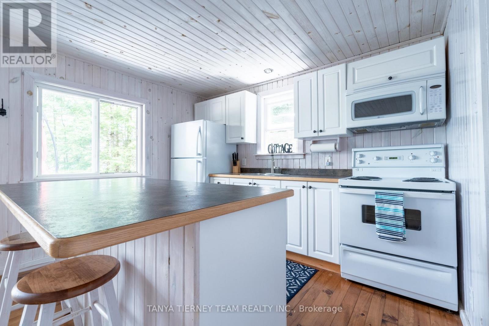 86 Fire Route 74d, North Kawartha, Ontario  K0L 1A0 - Photo 15 - X12257338