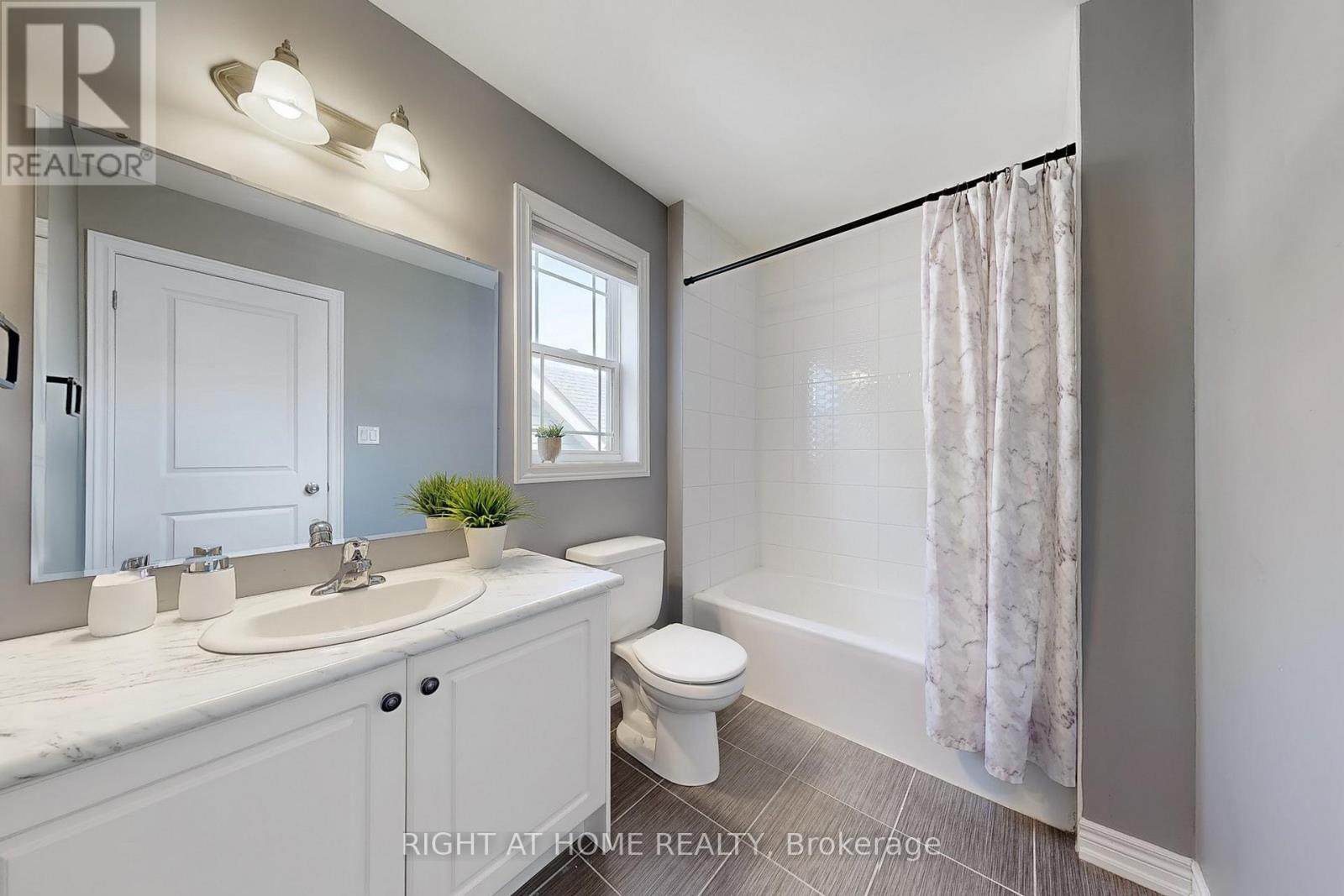909 Broadway Boulevard, Peterborough North (North), Ontario  K9H 0J1 - Photo 31 - X12257484