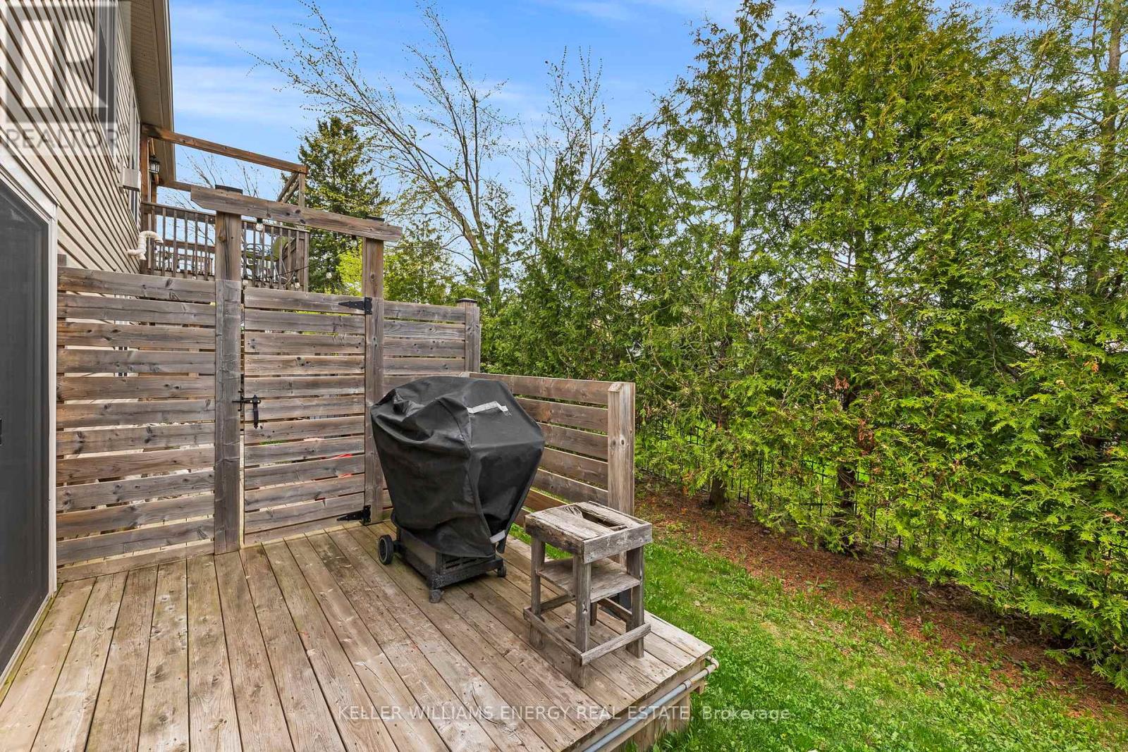 104 Bowen Drive, Peterborough North (North), Ontario  K9H 0B8 - Photo 32 - X12257956