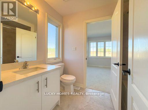 15 Fisher Road, Kawartha Lakes (Lindsay), Ontario  K9V 0E5 - Photo 30 - X12258047