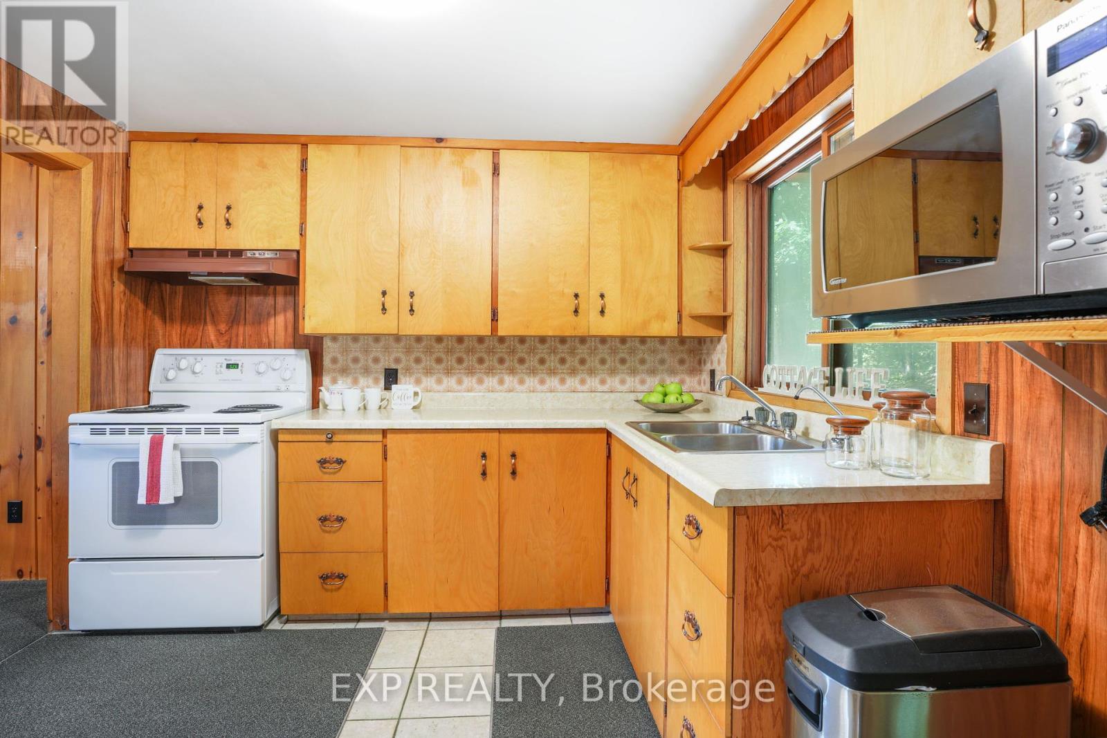 71 Quail Lane, North Kawartha, Ontario  K0L 1A0 - Photo 5 - X12258120
