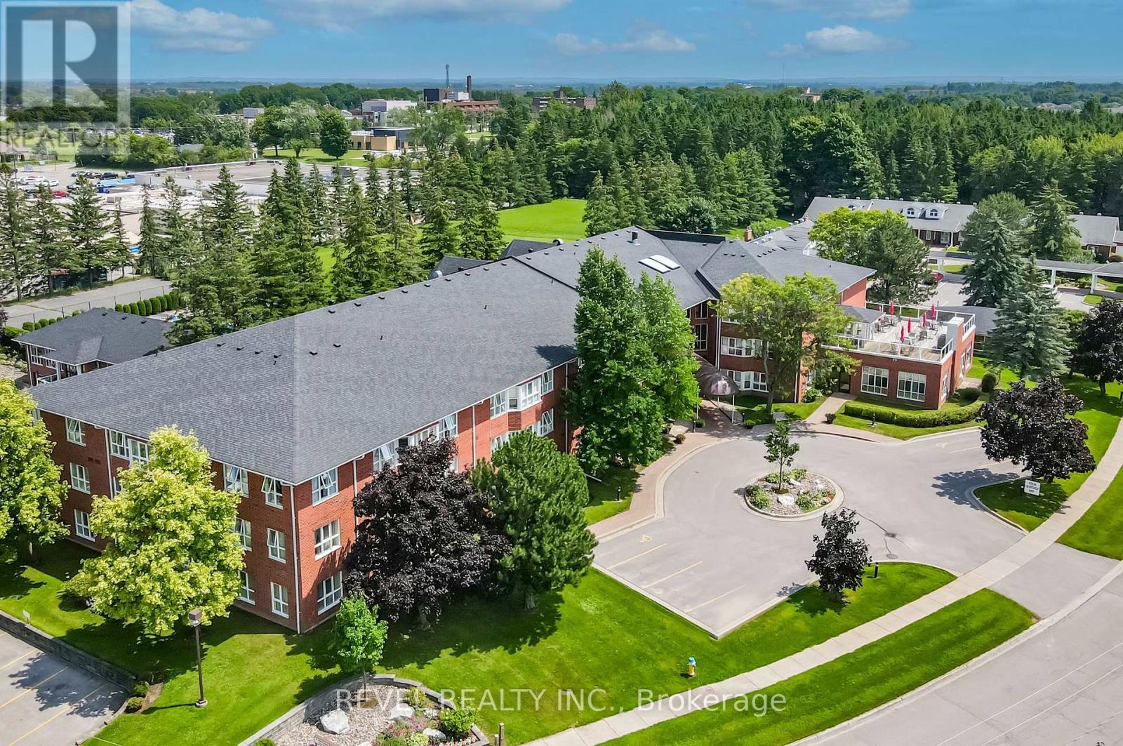 308 - 4 Heritage Way, Kawartha Lakes (Lindsay), Ontario  K9V 5Z2 - Photo 1 - X12258298