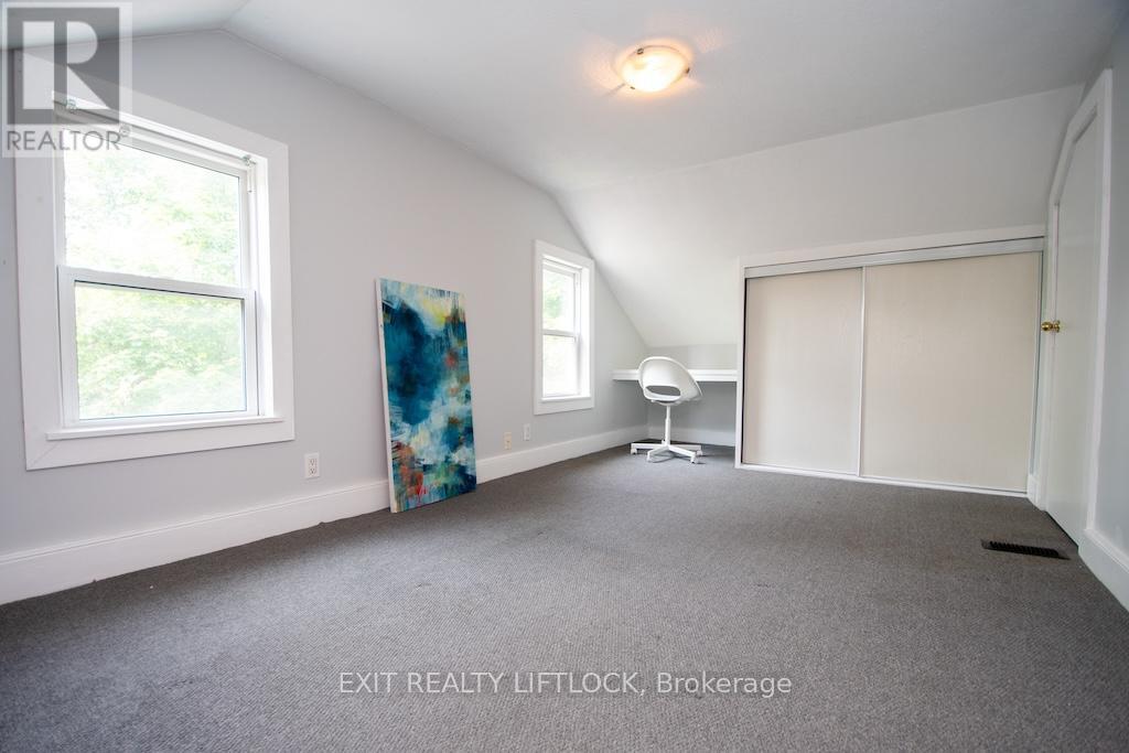 210 Dublin Street, Peterborough Central (North), Ontario  K9H 3B7 - Photo 17 - X12258551
