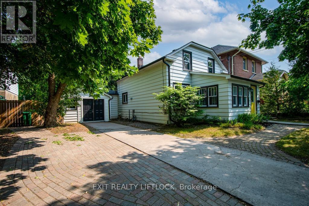 210 Dublin Street, Peterborough Central (North), Ontario  K9H 3B7 - Photo 2 - X12258551