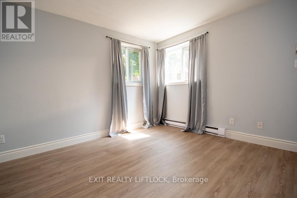 210 Dublin Street, Peterborough Central (North), Ontario  K9H 3B7 - Photo 20 - X12258551