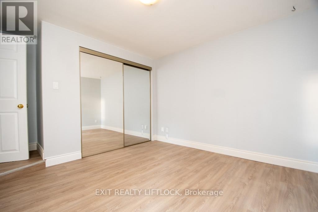 210 Dublin Street, Peterborough Central (North), Ontario  K9H 3B7 - Photo 21 - X12258551