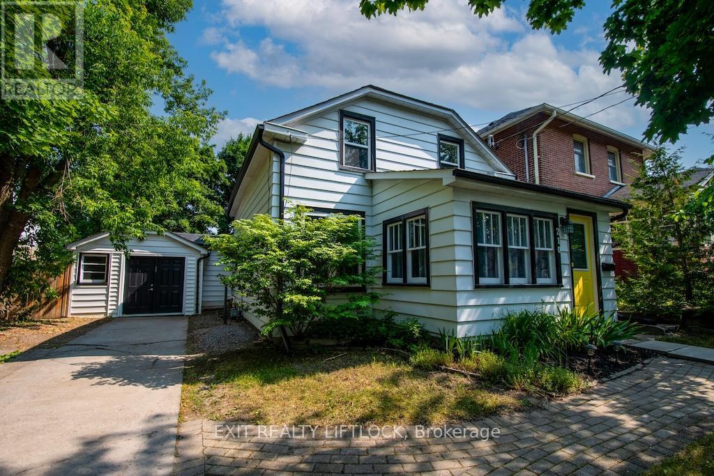 210 Dublin Street, Peterborough Central (North), Ontario  K9H 3B7 - Photo 3 - X12258551