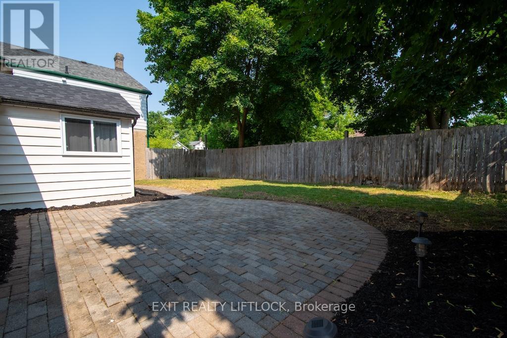 210 Dublin Street, Peterborough Central (North), Ontario  K9H 3B7 - Photo 30 - X12258551