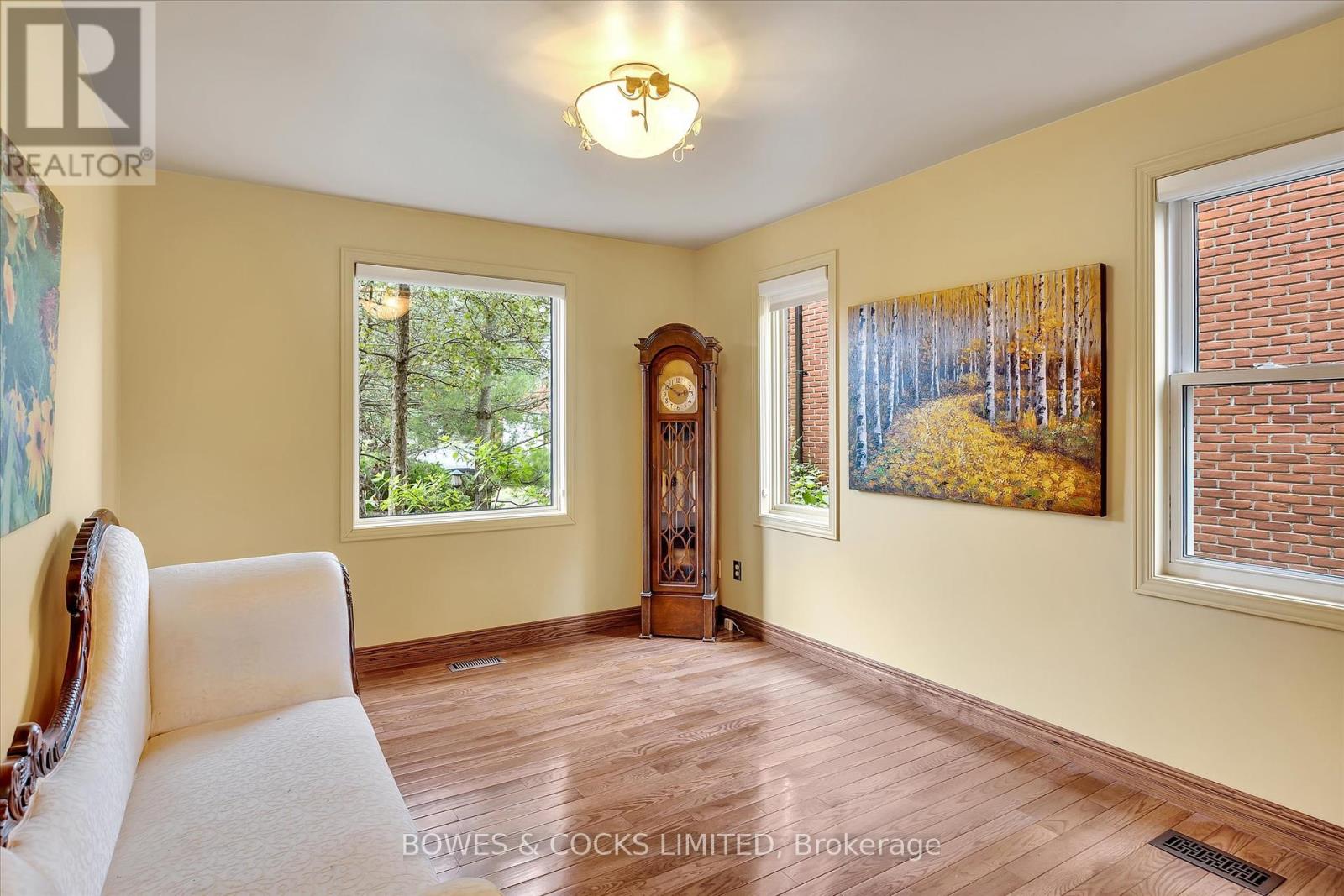 1543 Scollard Crescent, Peterborough East (North), Ontario  K9H 7L1 - Photo 12 - X12258674