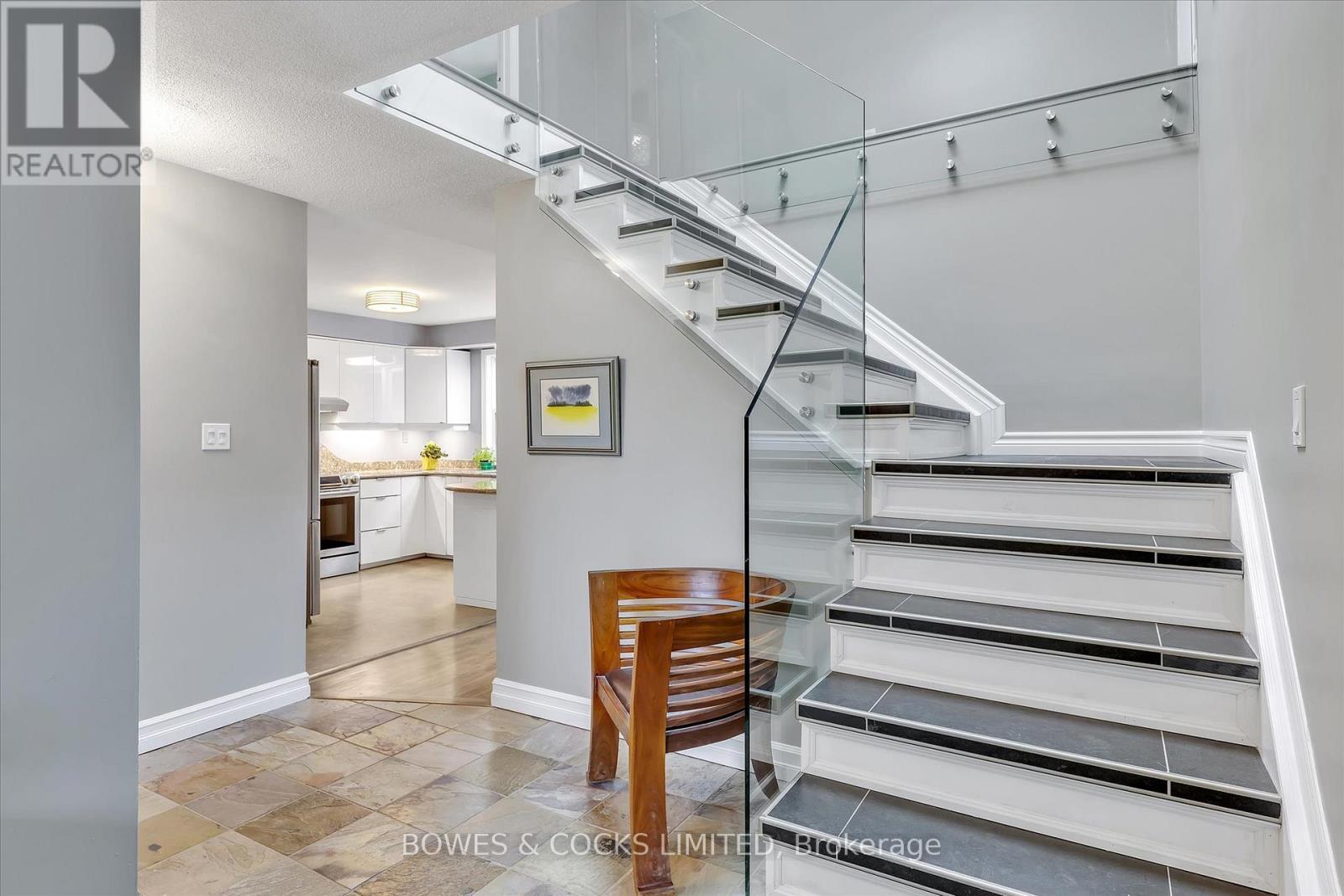 1543 Scollard Crescent, Peterborough East (North), Ontario  K9H 7L1 - Photo 13 - X12258674