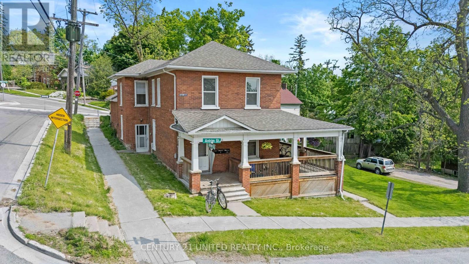 234 Antrim Street, Peterborough Central (North), Ontario  K9H 3G4 - Photo 2 - X12258677