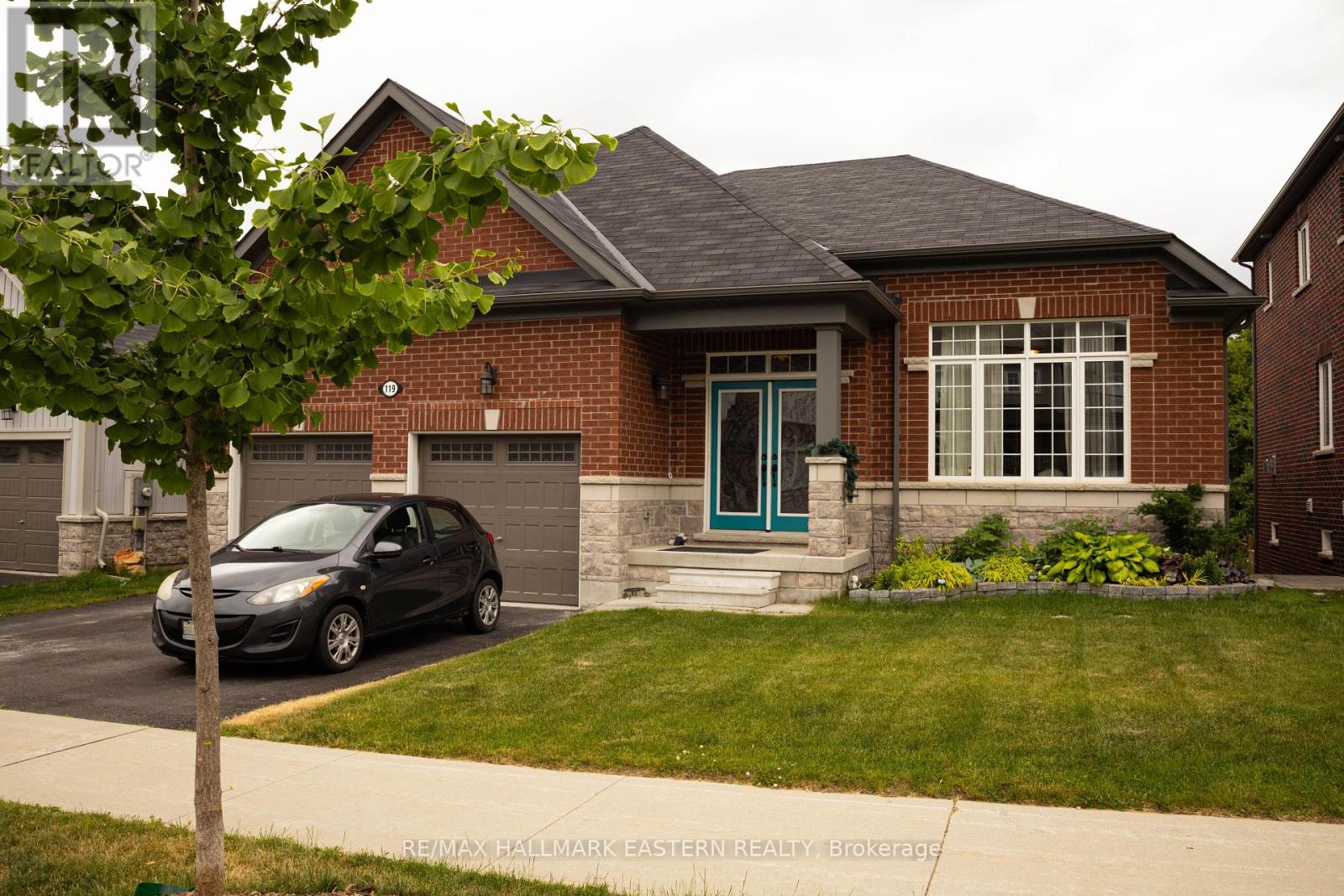 Main Floor - 119 Highlands Boulevard, Cavan Monaghan (Millbrook Village), Ontario  L0A 1G0 - Photo 1 - X12258835