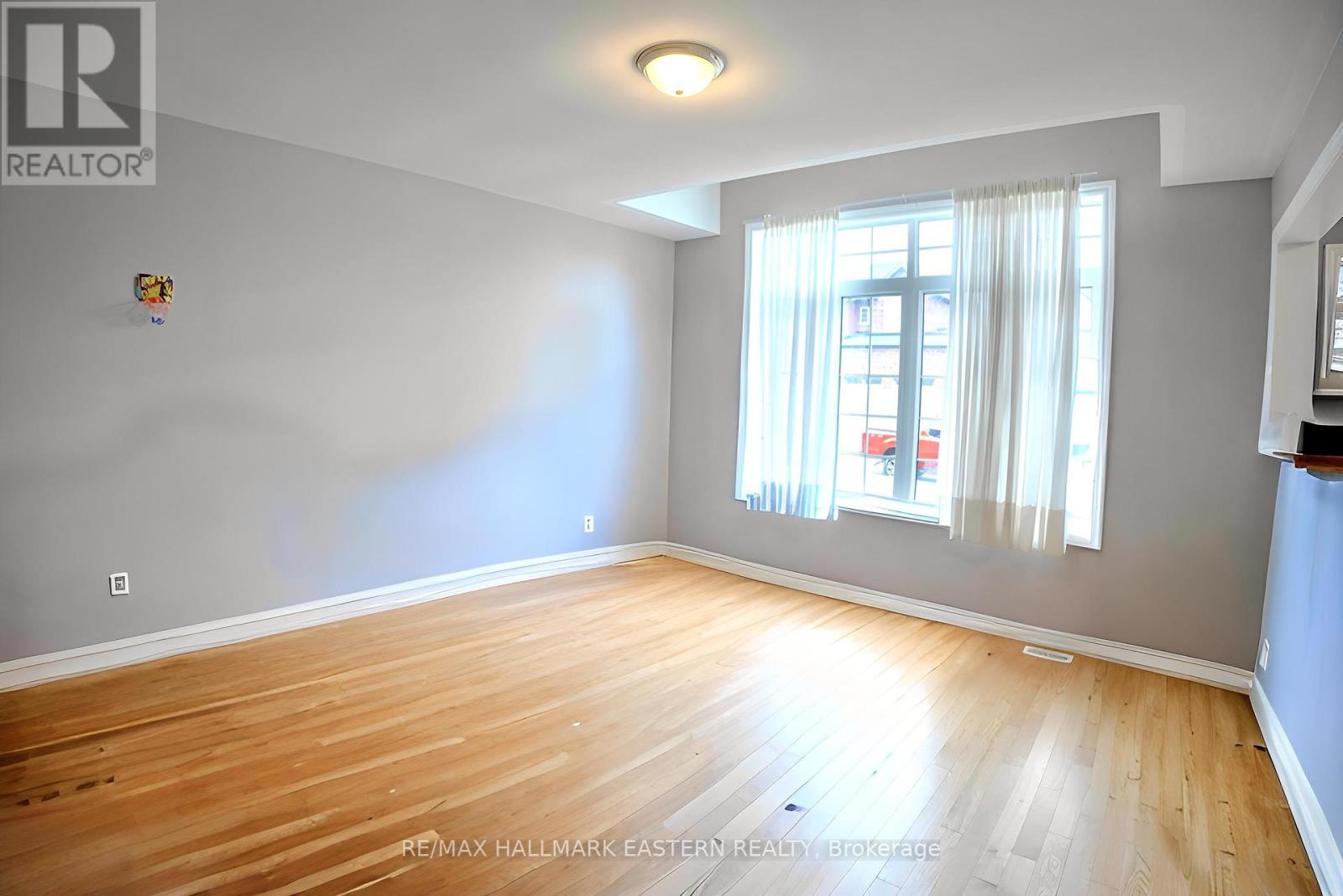 Main Floor - 119 Highlands Boulevard, Cavan Monaghan (Millbrook Village), Ontario  L0A 1G0 - Photo 8 - X12258835