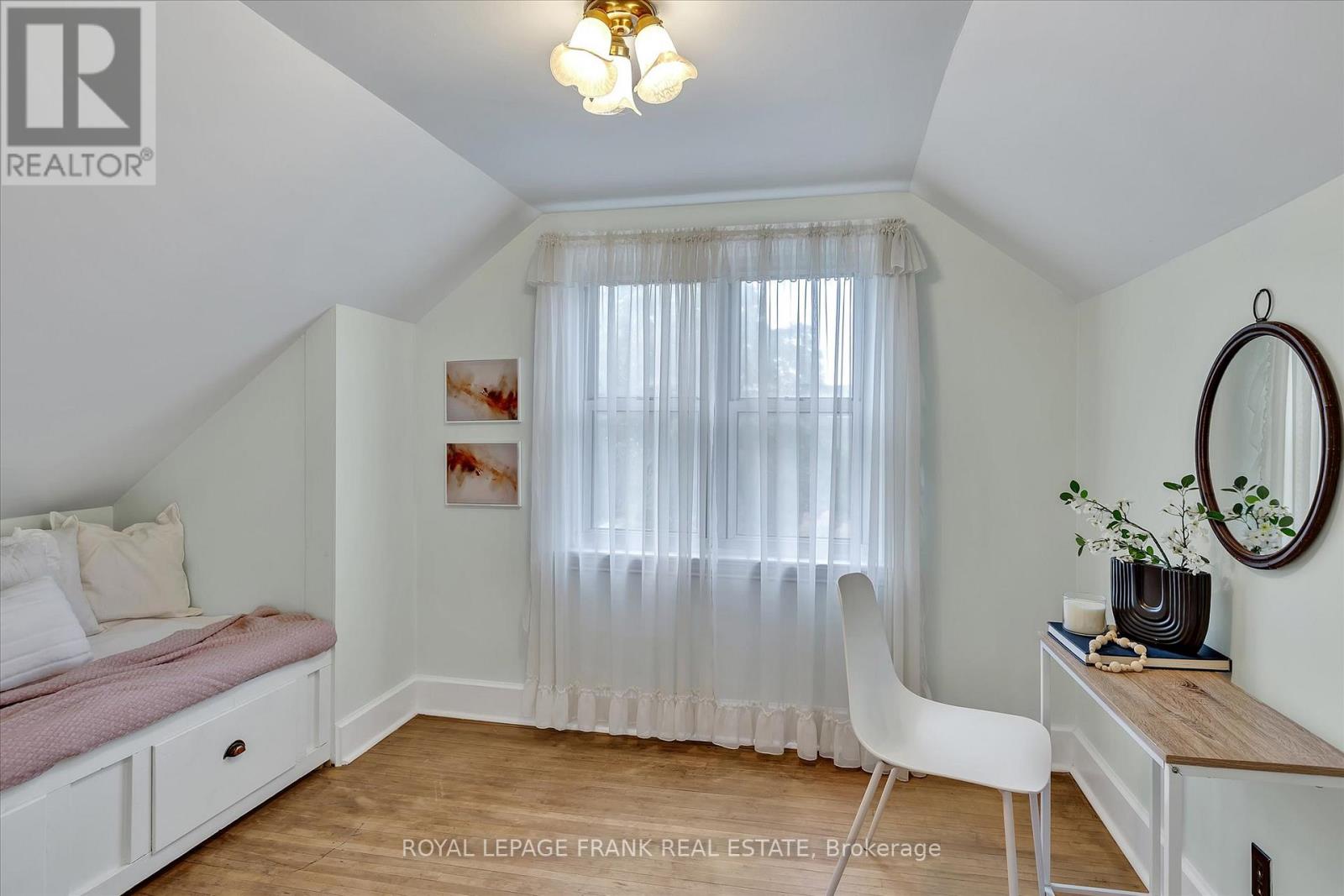 246 Mark Street, Peterborough East (Central), Ontario  K9H 1V2 - Photo 22 - X12259300