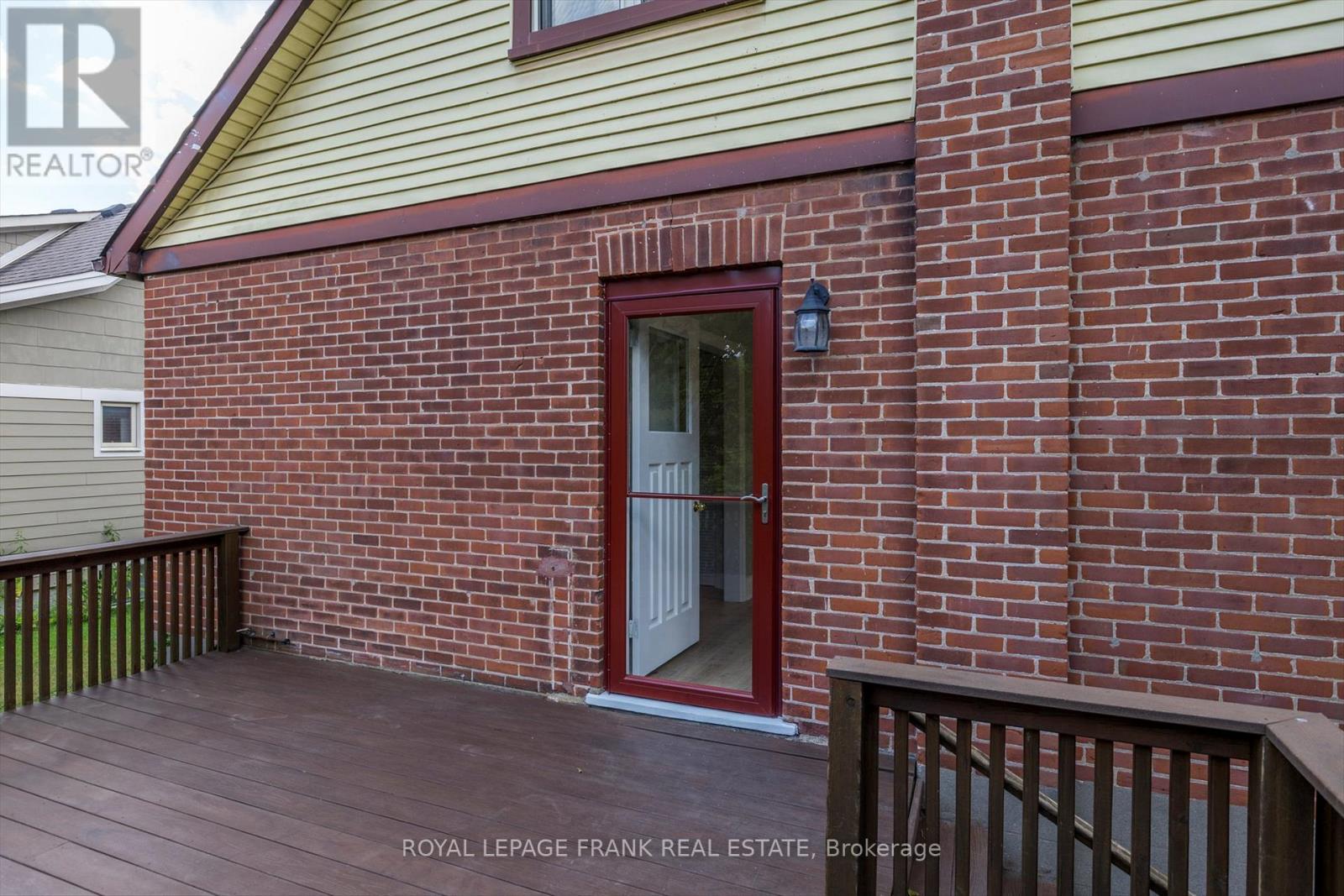 246 Mark Street, Peterborough East (Central), Ontario  K9H 1V2 - Photo 37 - X12259300