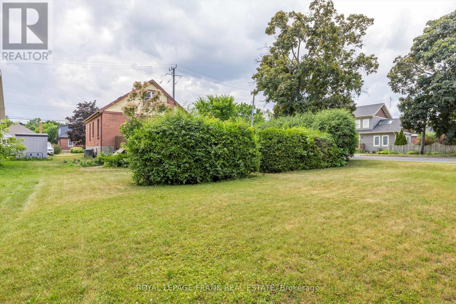 246 Mark Street, Peterborough East (Central), Ontario  K9H 1V2 - Photo 41 - X12259300