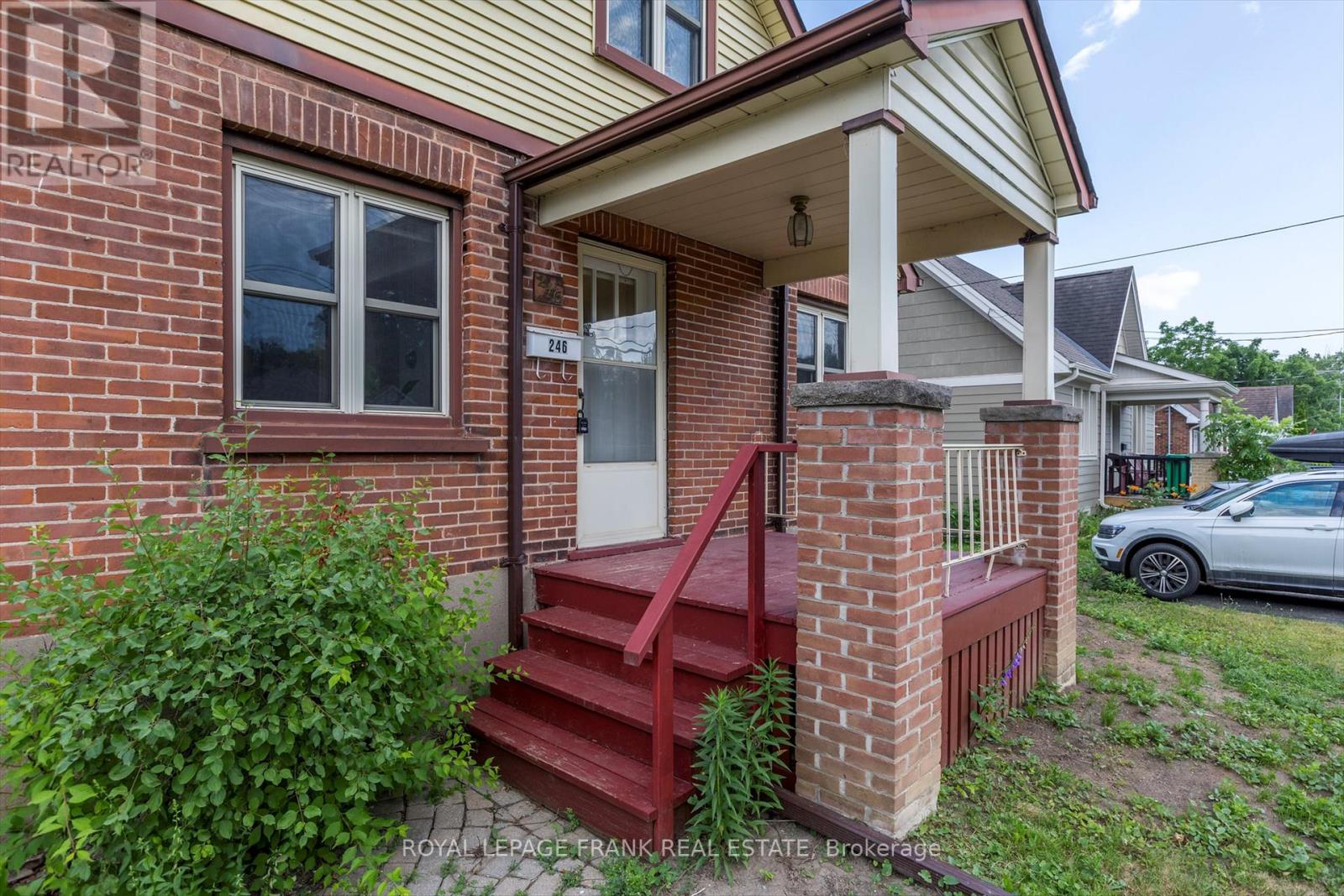 246 Mark Street, Peterborough East (Central), Ontario  K9H 1V2 - Photo 5 - X12259300