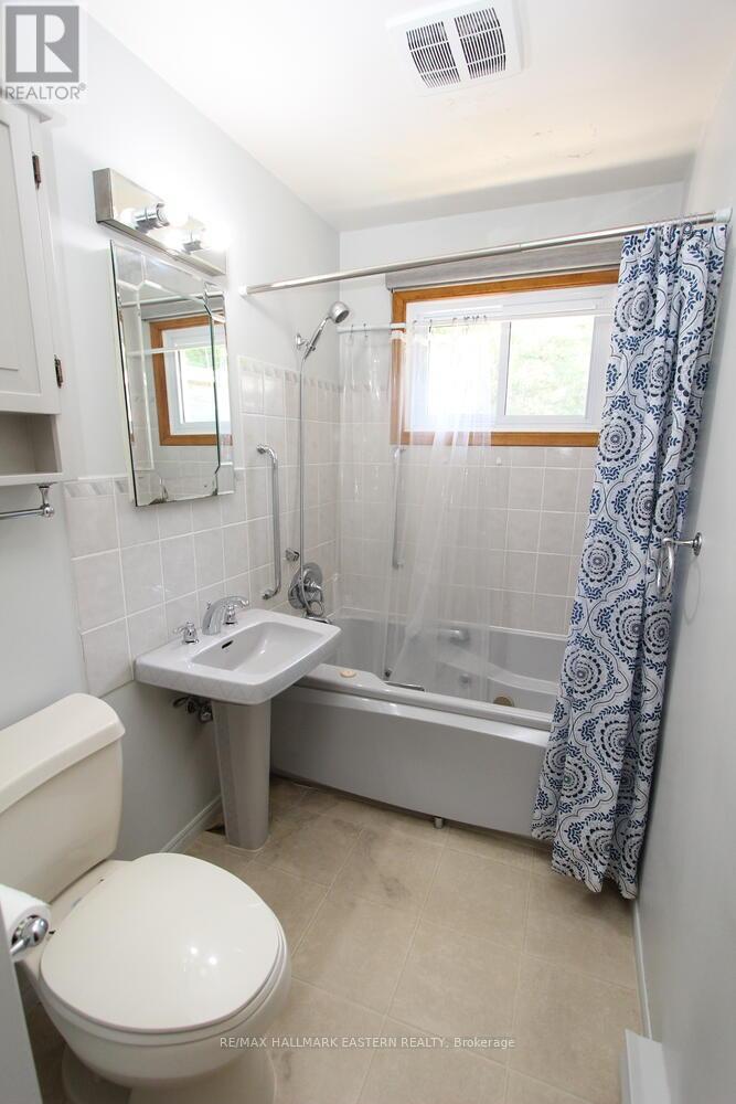66 Margaret Street, Trent Hills (Campbellford), Ontario  K0L 1L0 - Photo 15 - X12259355