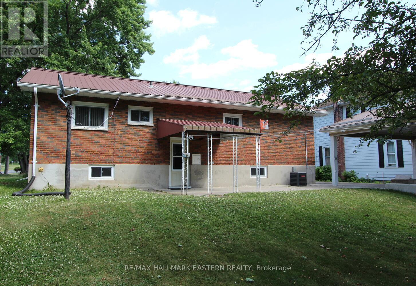 66 Margaret Street, Trent Hills (Campbellford), Ontario  K0L 1L0 - Photo 27 - X12259355
