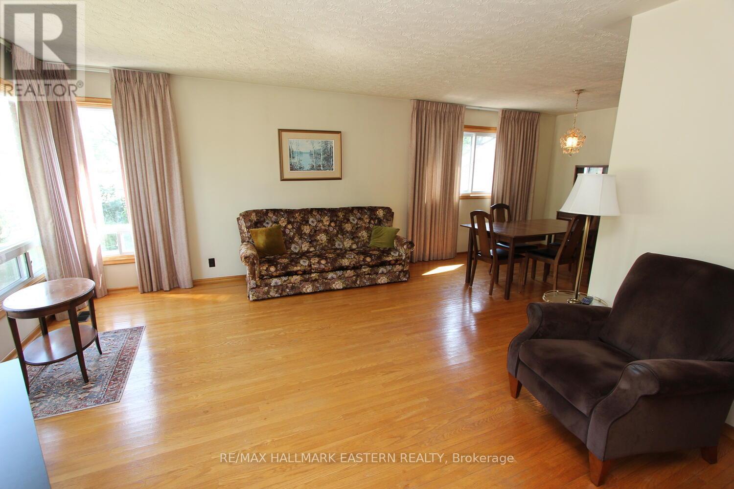66 Margaret Street, Trent Hills (Campbellford), Ontario  K0L 1L0 - Photo 5 - X12259355