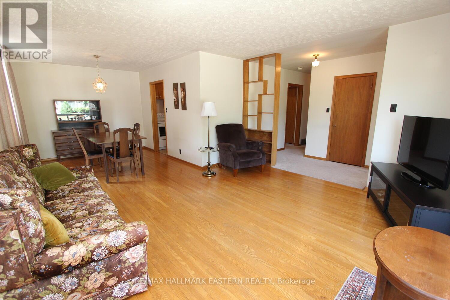66 Margaret Street, Trent Hills (Campbellford), Ontario  K0L 1L0 - Photo 6 - X12259355